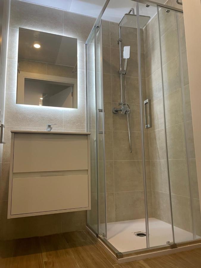 Travel Habitat Ave Sorolla Suites Валенсия Екстериор снимка
