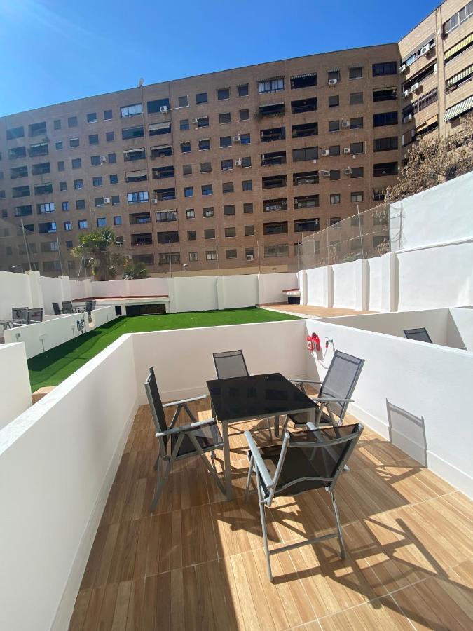 Travel Habitat Ave Sorolla Suites Валенсия Екстериор снимка