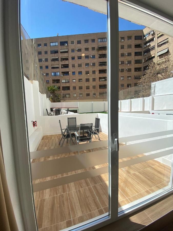 Travel Habitat Ave Sorolla Suites Валенсия Екстериор снимка